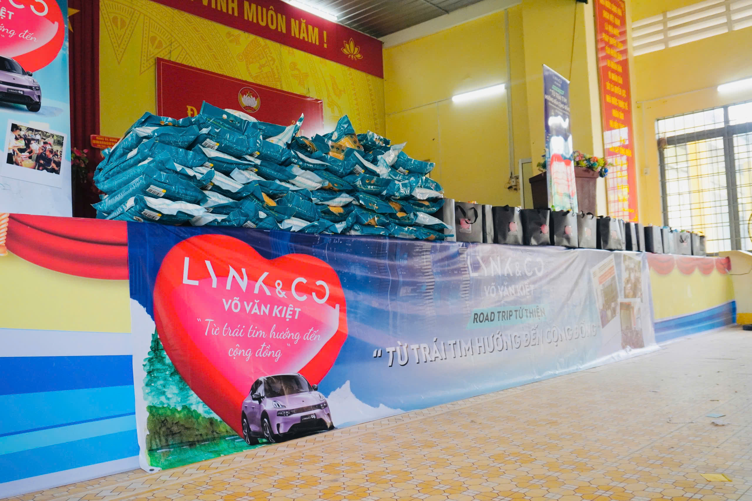 Liên hệ 14 z7060278941595 eb2f22d28b4633bc57a048066a98e369