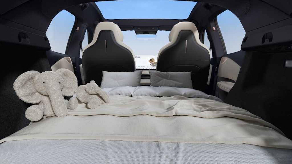 Lynk & Co 02 2026 | SUV Điện Coupe Sắp Ra Mắt Việt Nam 30 hang ghe sau Lynk Co Z20 xam 1 lynk co vo van kiet