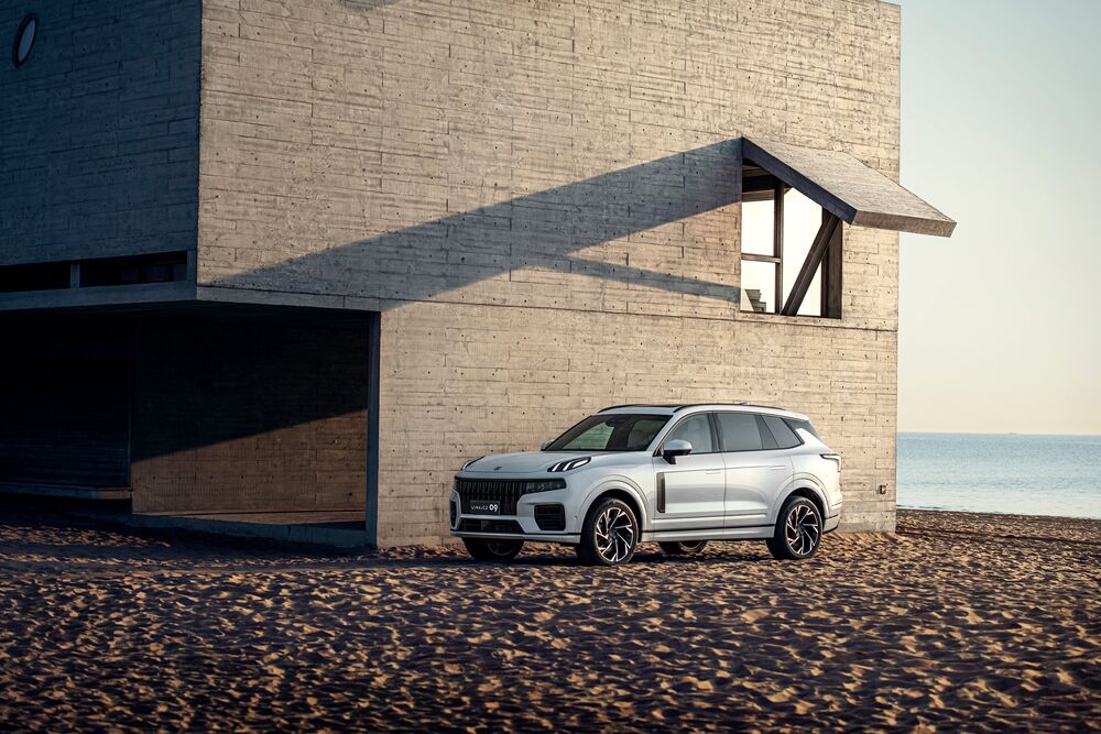 Lynk Co 09