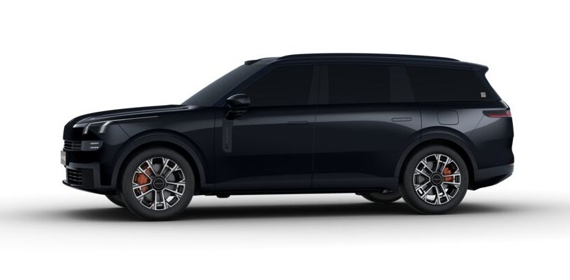 LYNK & CO 900