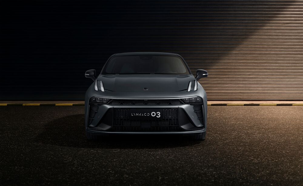 lynk co 03 ngoai that 4