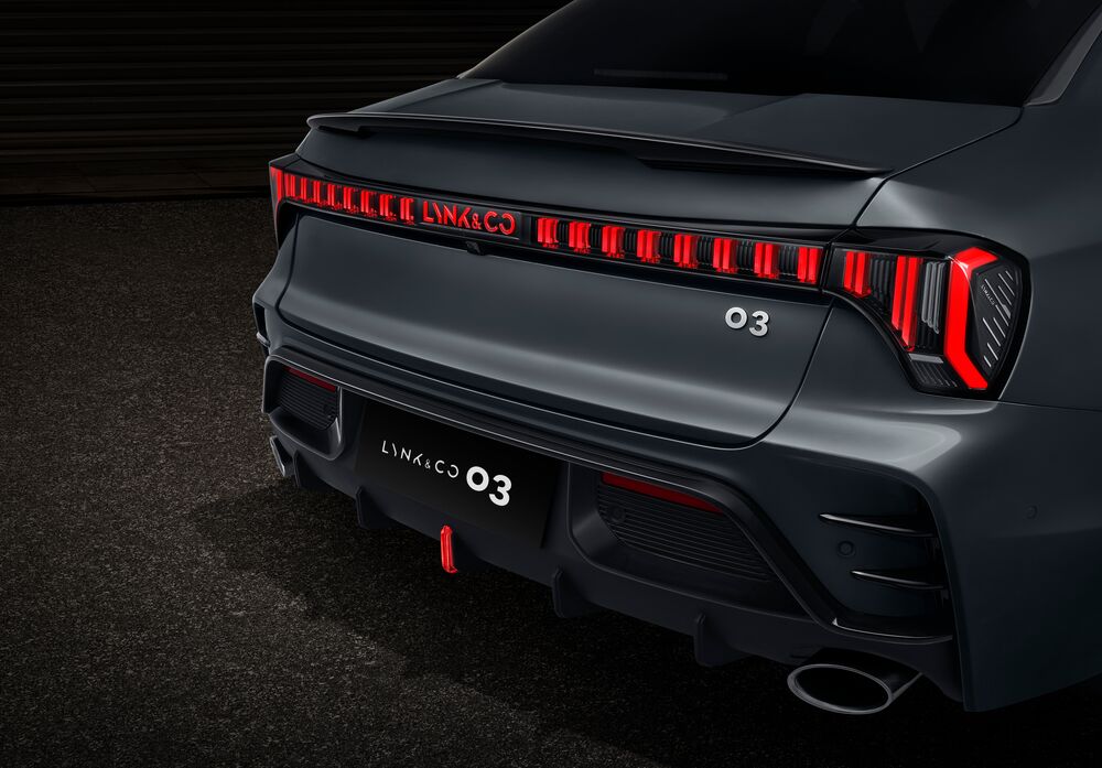 lynk co 03 ngoai that 5